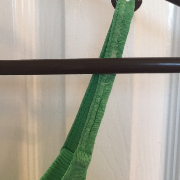 🌹2/$20🌹 Bundle of five tank tops/ womens shirts. Sizes xs to L. - Picture 11 of 13